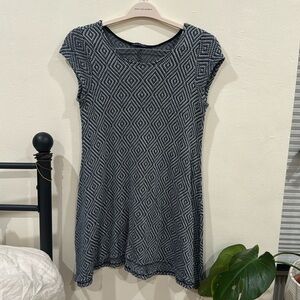 Geometric navy and white sundress